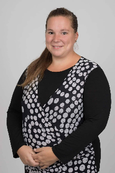 STYASZNINÉ HOFFMANN ILONA