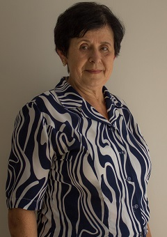 OLÁHNÉ KOMLÓSY MÁRIA